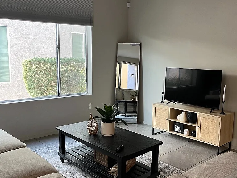 935 E Millenium Ct — Photo 4