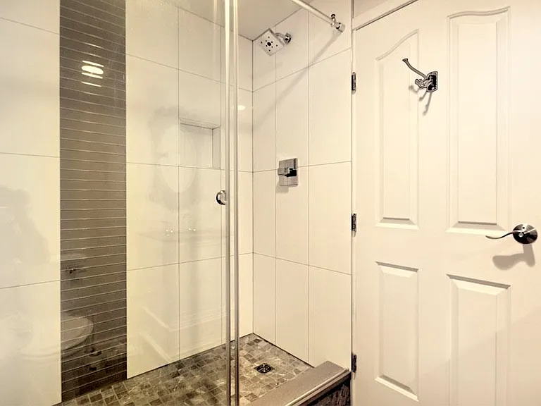 518 Beatty St #306 — Photo 22