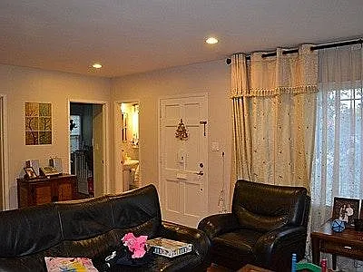 Living room - 6239 Ivar Ave