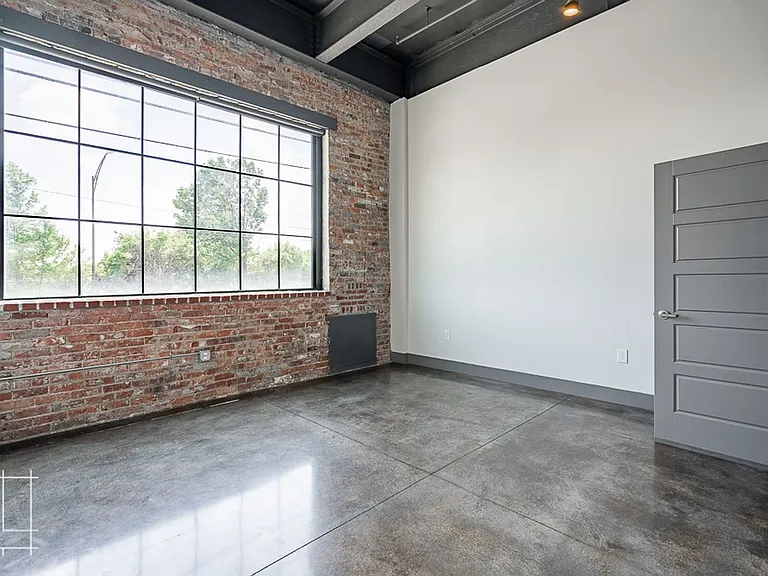 Wonder Bread Lofts — Photo 34