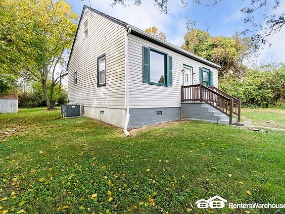 3rd image of 4020 Oakleys Ln