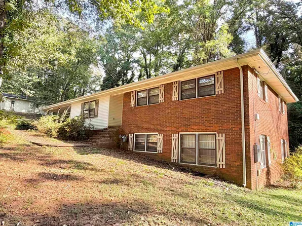 202 Riggs St SW, Jacksonville, AL 36265