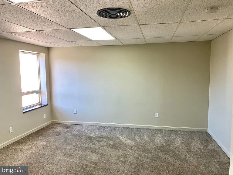306 S Main St #B — Photo 6