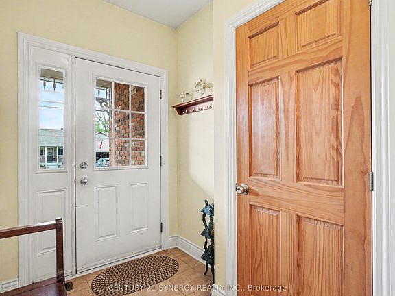 3rd image of 408 Brock St E