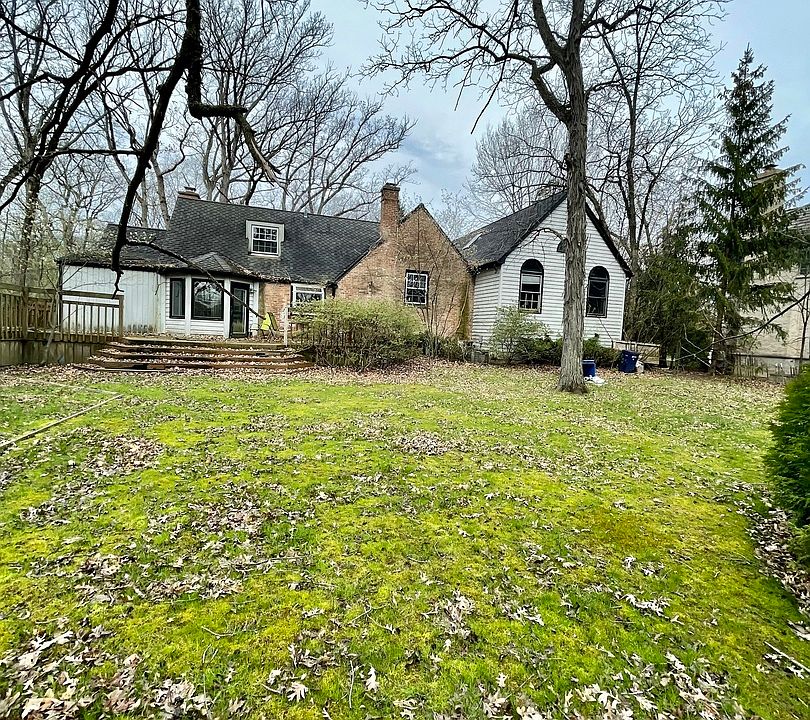 2nd image of 1691 Sunnyside Ave