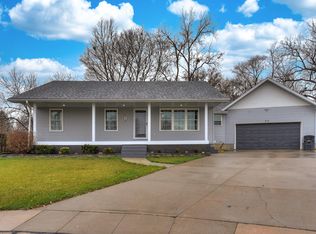 614 Eagle Cir, Underwood, IA 51576