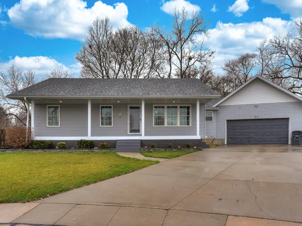 614 Eagle Cir, Underwood, IA 51576