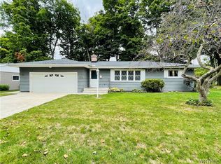 21 Sylvan Pkwy, Akron, NY 14001