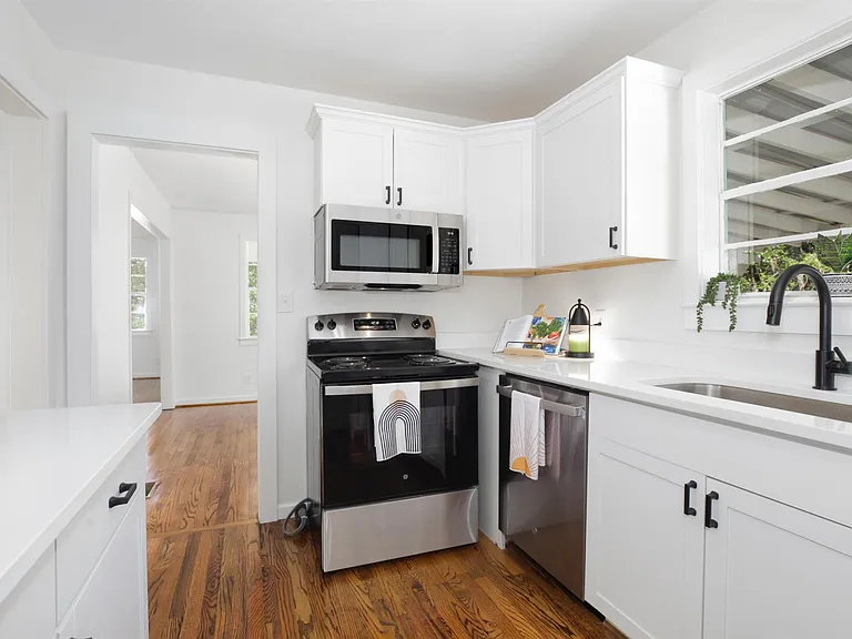 724 Rose Dr — Photo 11