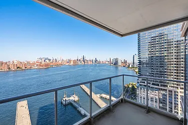 2 Northside Pier, #19K