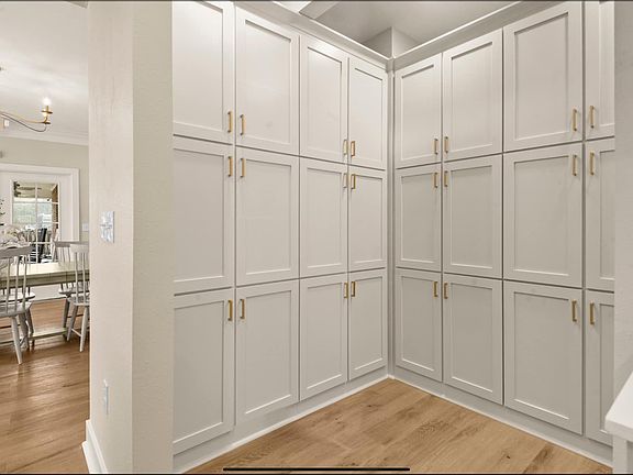 5th image of 13603 Minton Ln #1