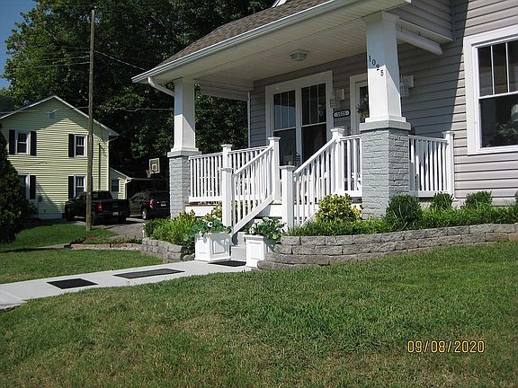 3rd image of 1025 Arlington Ave