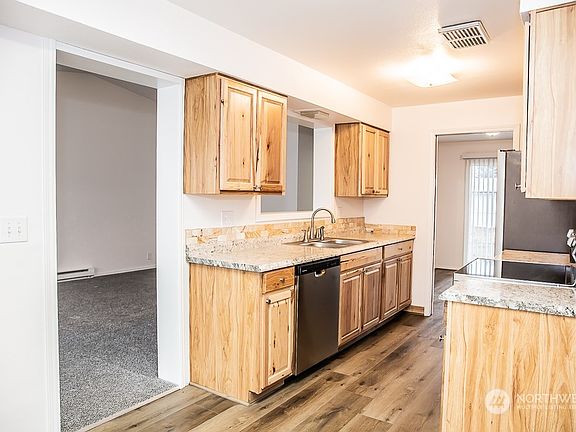 5th image of 234 Carswell Drive