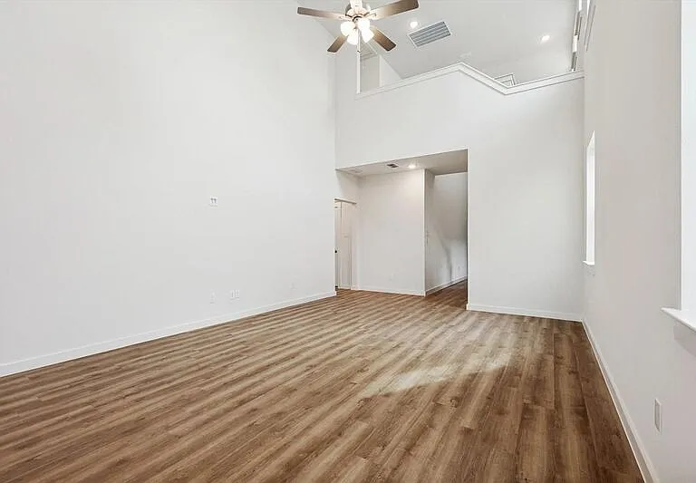 514 Weller Rd — Photo 12