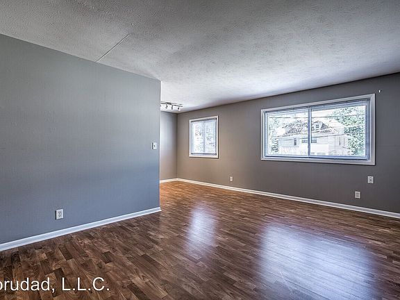 2nd image of 132 N 40th St APT 14
