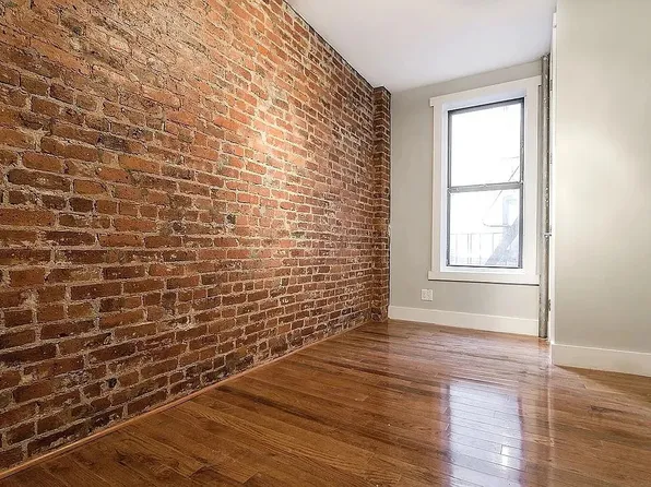 172 Sherman Avenue image 1 of 5