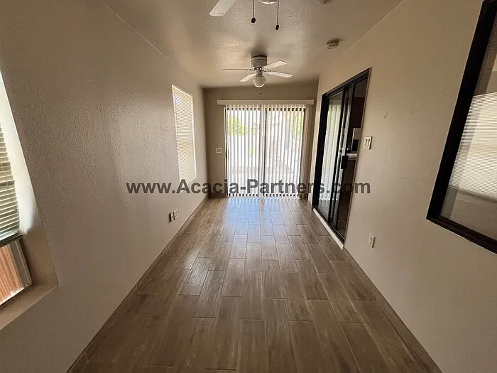 426 S Ridgefield Ave — Photo 17