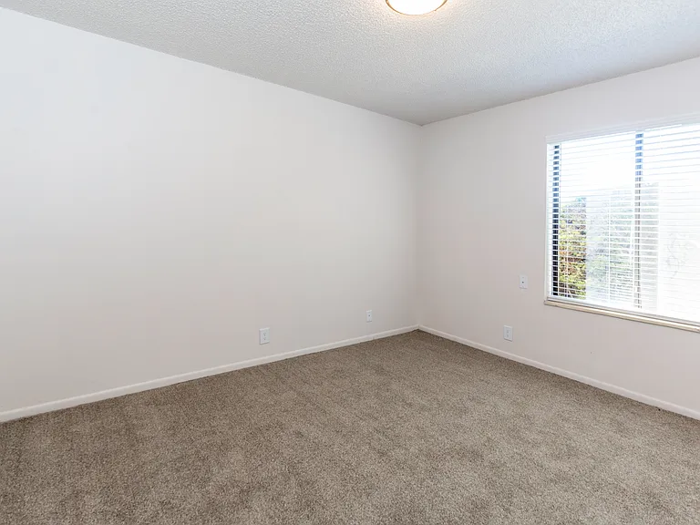 Mid Central — Photo 19