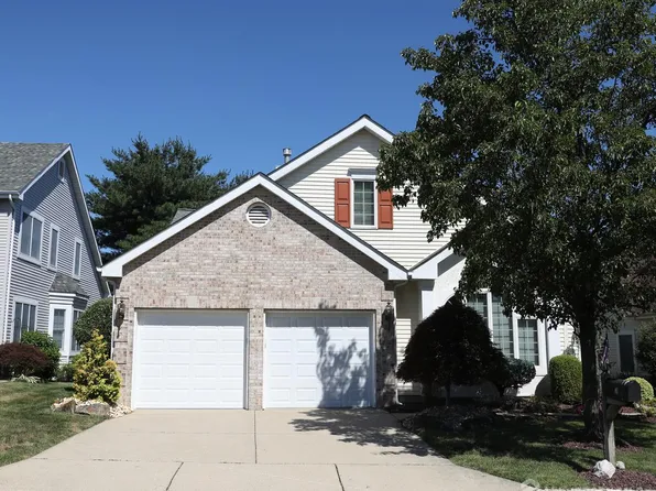 7 Sherwood Dr, Monroe Township, NJ 08831