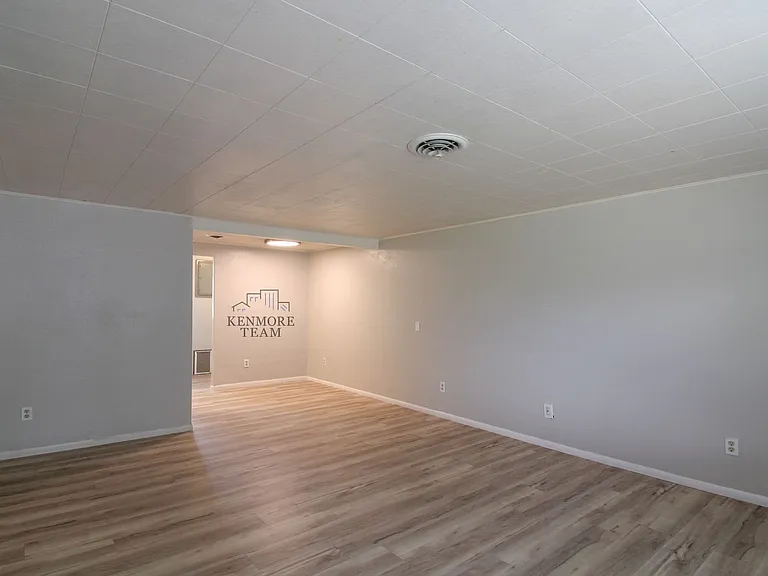 1021 Sanford Ave — Photo 7