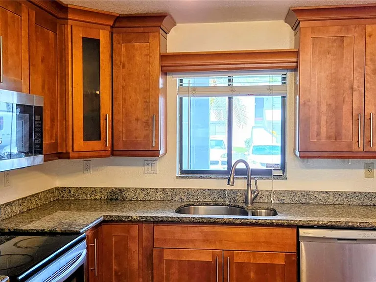 153 Lakeview Dr #104 — Photo 8