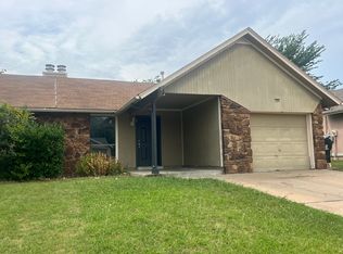1040 N Oak Ct, Broken Arrow, OK 74012