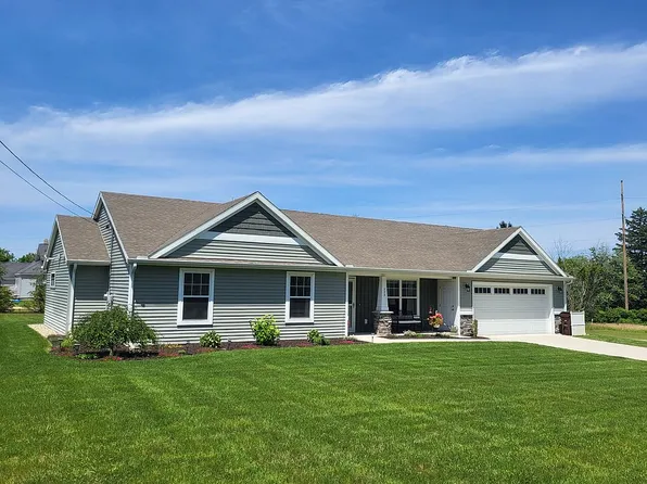 373 Fair Lane Dr NW, Sparta, MI 49345