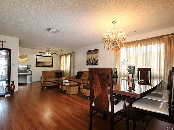 5th image of 434 E Tujunga Ave