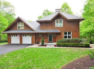 7 Cardinal Rd, Simsbury, CT 06070