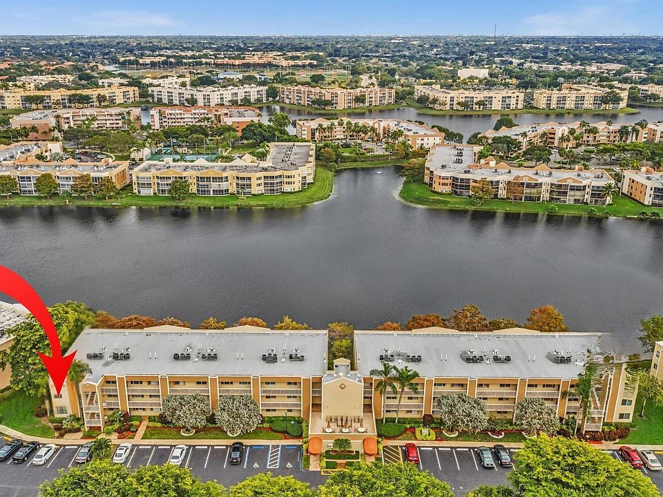 1st image of 7438 N Devon Drive #212