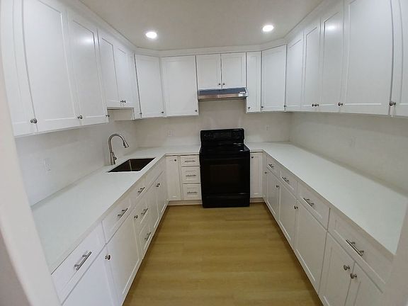 2nd image of 9831 Genesee Ave