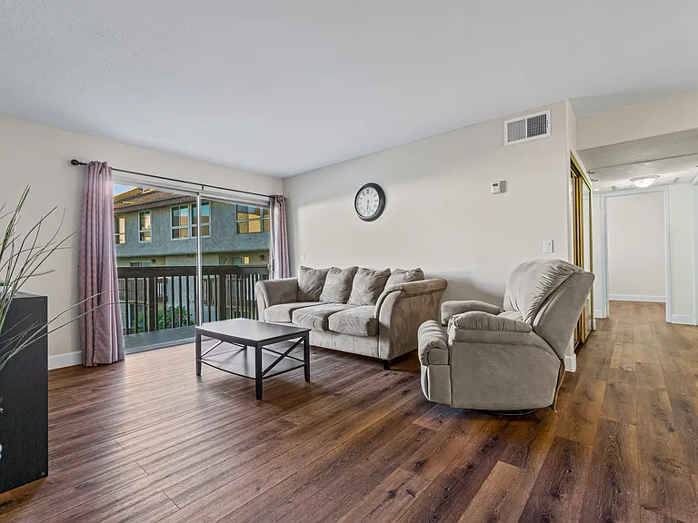 6111 Rancho Mission Rd — Photo 20