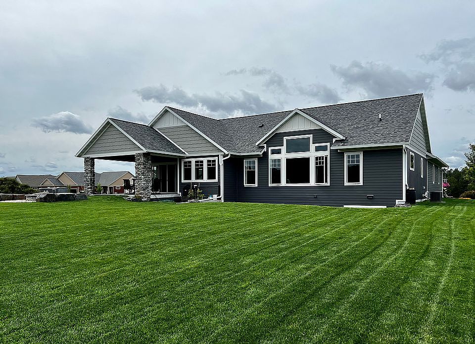 2nd image of 1713 Green Vistas Dr