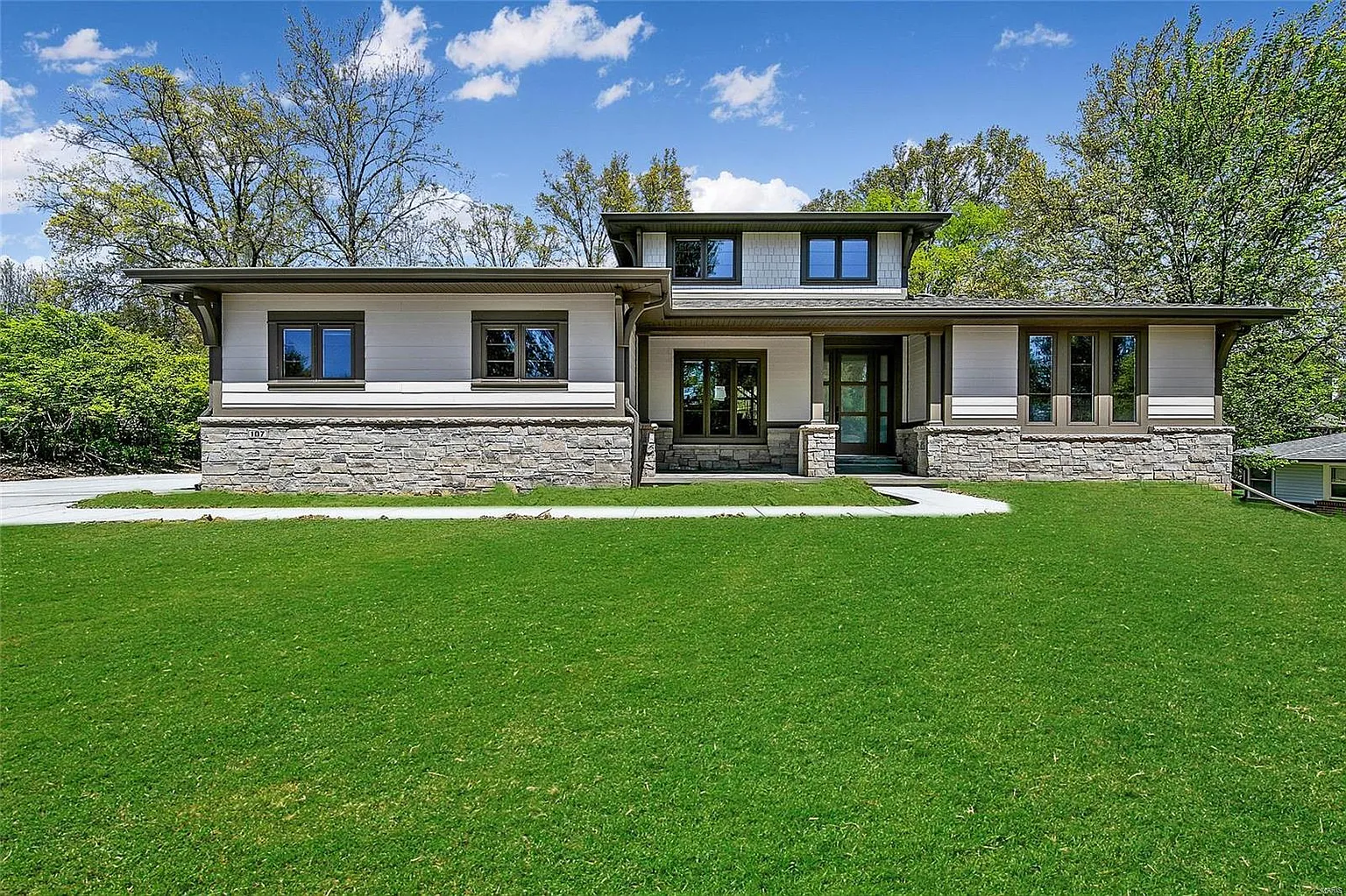 107 Heatherwood Dr photo 1