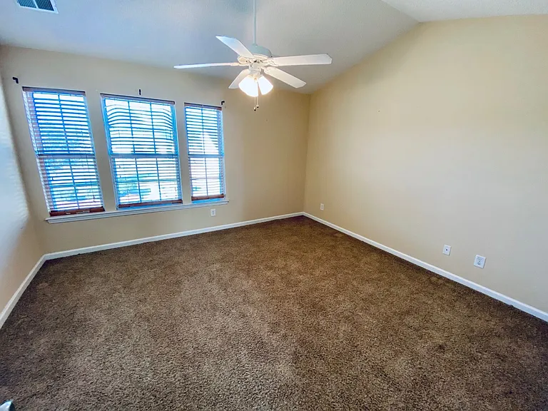 Master bedroom_10052021