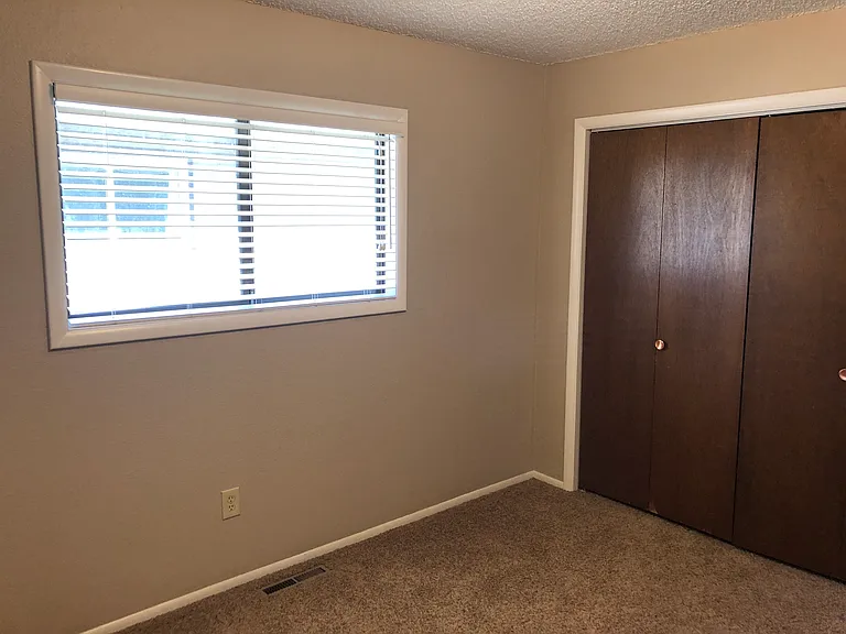 1121 Yellowstone Ave — Photo 14