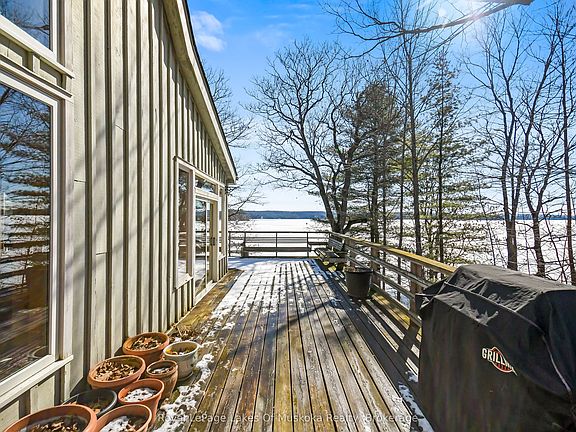 4th image of 124 B Maplehurst Rd