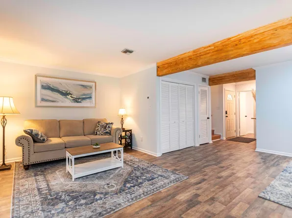 9 Morning Glory Sq, Lafayette, LA 70507