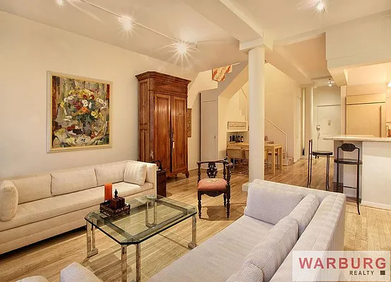 Sold by Warburg | media 22