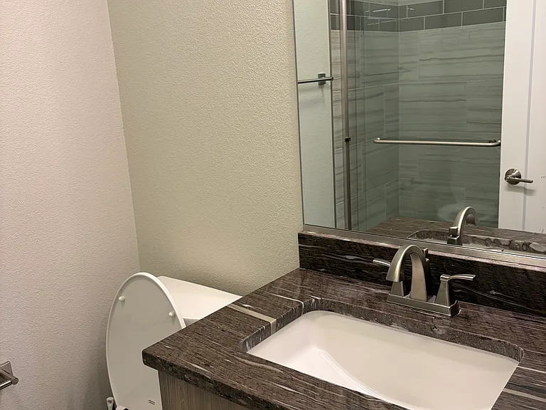 1407 Rogers Ct — Photo 40