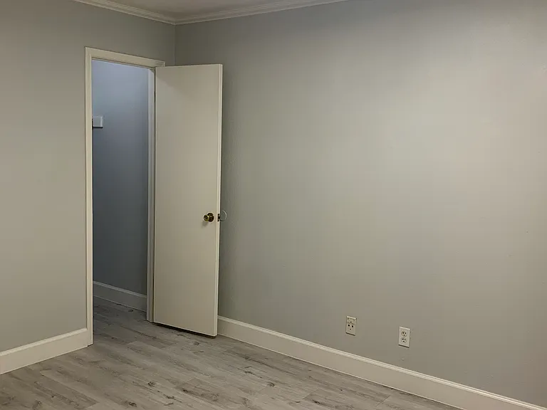 10. Third bedroom-Closet- new paint, new zebra blinds, smart Fan and LED lightiing
