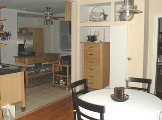 88 Fort Hill Ave, Lowell, MA 01852