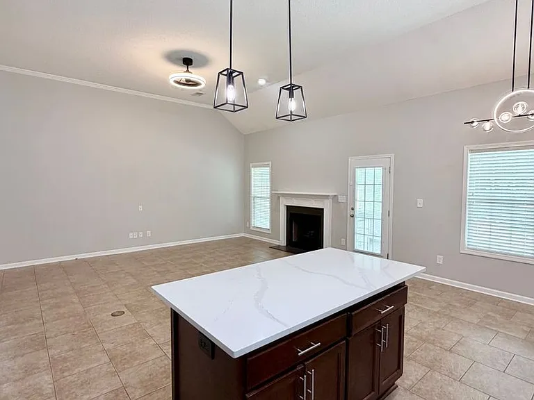 705 Post Oak Way — Photo 17