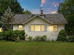 14770 W Rockland Rd, Libertyville, IL 60048