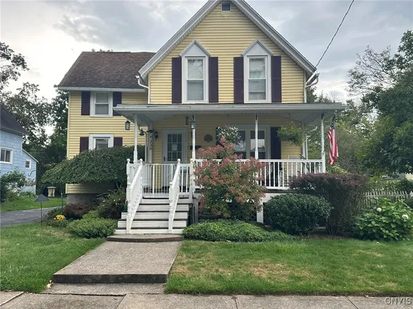 330 Seneca St, Oneida, NY 13421