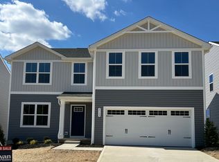 3732 Alumina Dr, Barberton, OH 44203