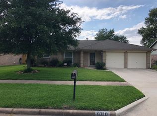 6710 Marisol Dr, Houston, TX 77083