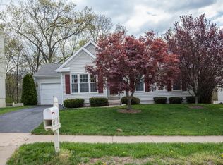 17334 Arrowood Pl, Round Hill, VA