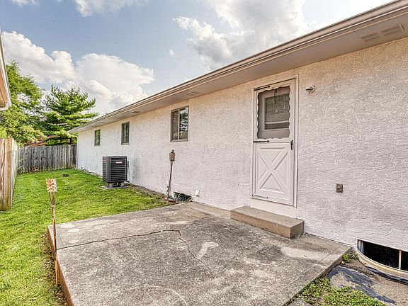 5th image of 1405 Weybridge Rd