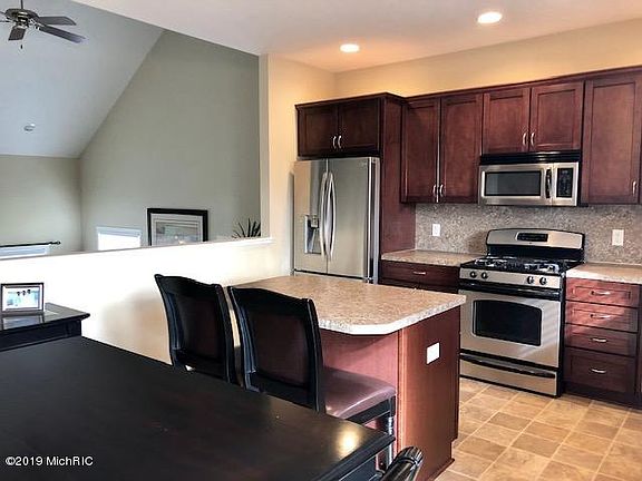 4th image of 6518 Prairie Pointe Dr SE